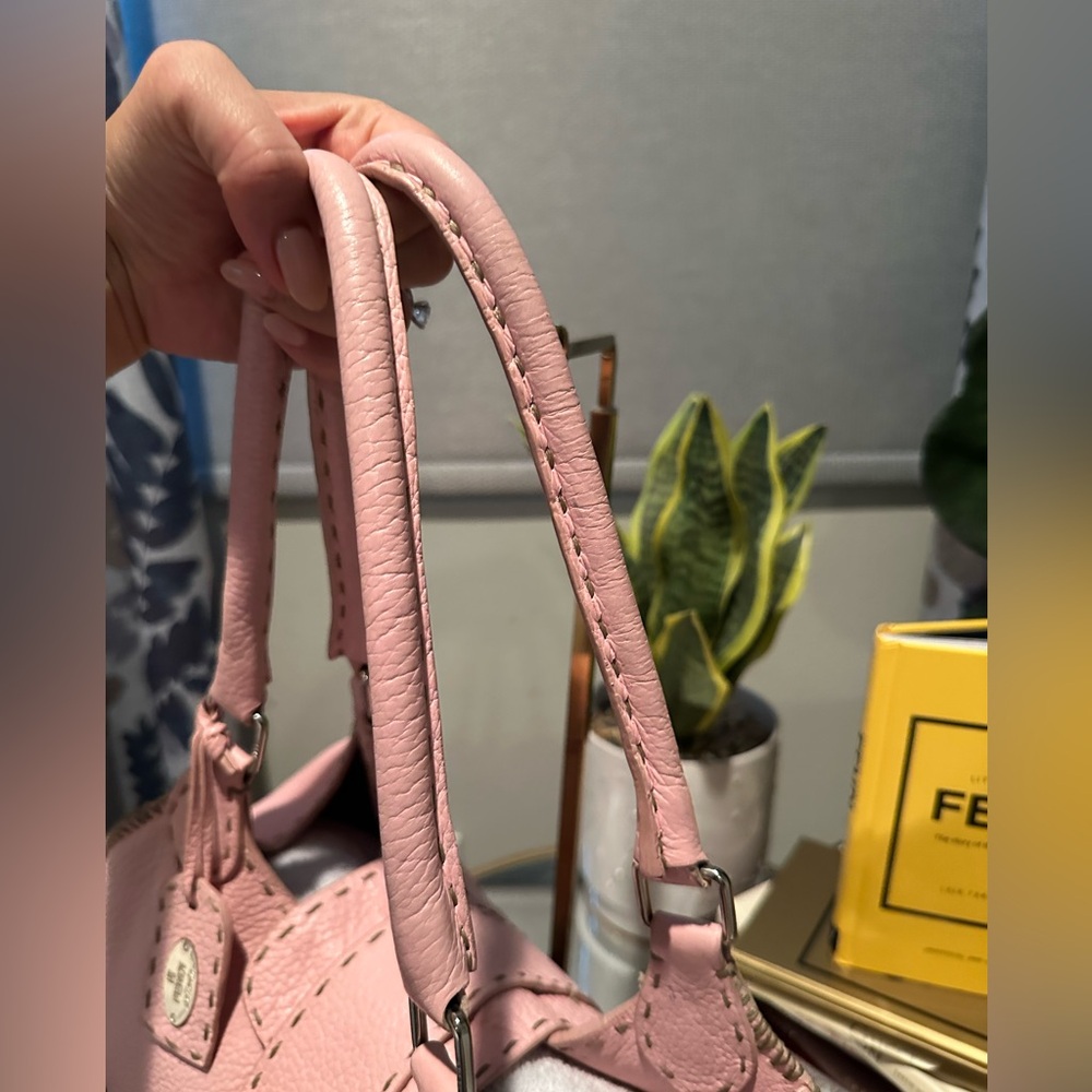 Fendi Salleria Blush Pink Leather Shoulder Bag with dustbag - Picture 10 of 17